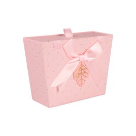 Luxusná darčeková krabička stredná - Ružová s bodkami (18 × 13 × 6,5 cm)