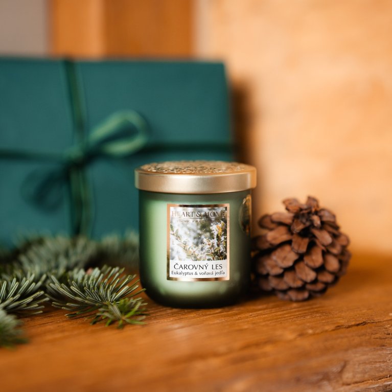                             Luxusné stredné vonné sviečky Heart &amp; Home 110g                        