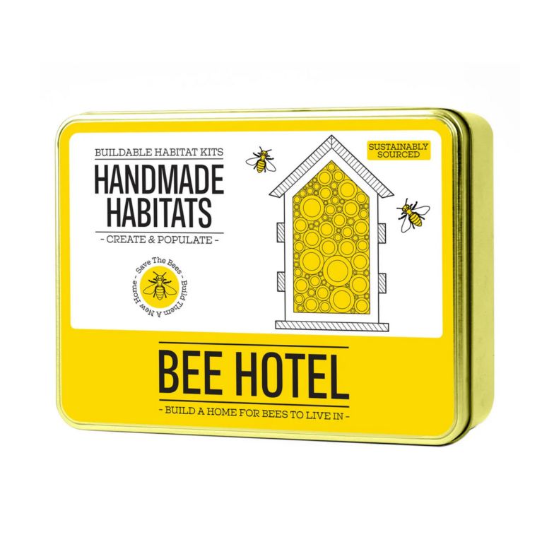 DIY Včelí hotel                    